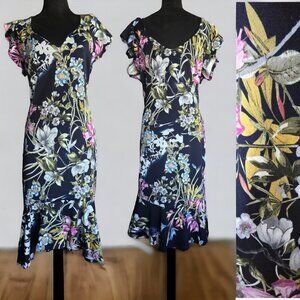 BLUEBELL M/L Floral High/Low Hem Pullover V Neck